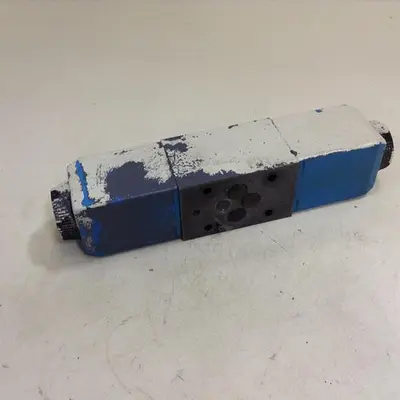 USED VICKERS DG4V-3-6C-M-U-HL7-60