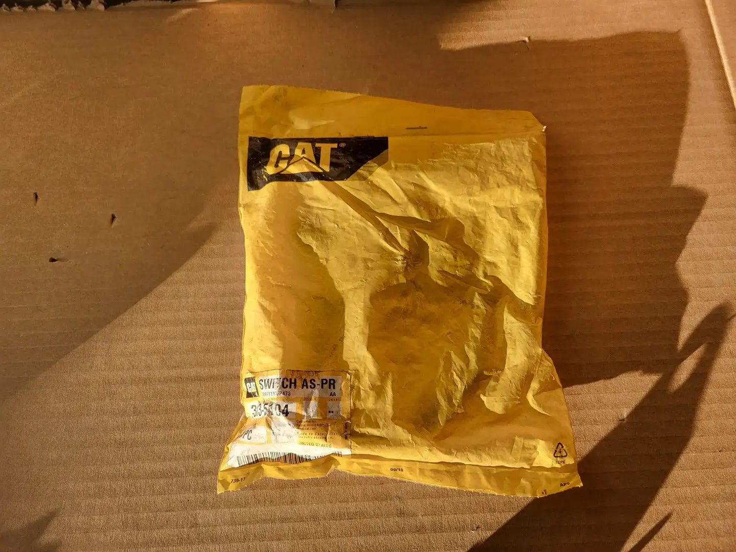 NEW CATERPILLAR 313-5104