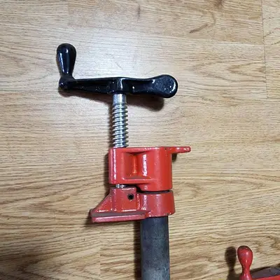 Lot of 2 Pipe Clamps