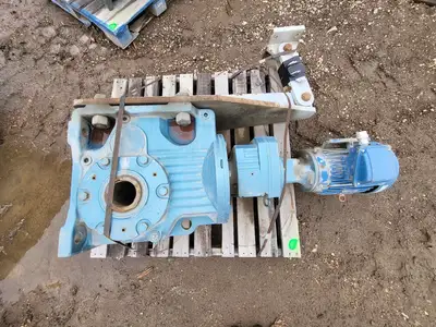 USED SEW-EURODRIVE KA127R87AM215-KS