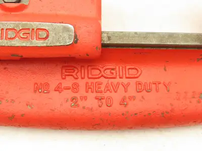 Ridgid 4-S Heavy Duty Pipe Cutter 2"-4" Capacity Accepts Extension for 2 Man Use