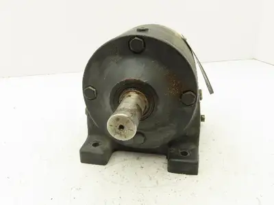 Sew Eurodrive R40DT90L4 Inline Gearbox 3.98:1 Reducer 432 RPM IEC 90L Foot Mount