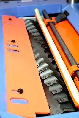 NEW OLIVER 4430