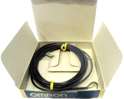NEW OMRON E2C-C1A PROXIMITY SWITCH E2CC1A