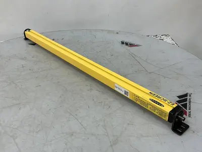 USED BANNER ENGINEERING SLSR30-900Q8